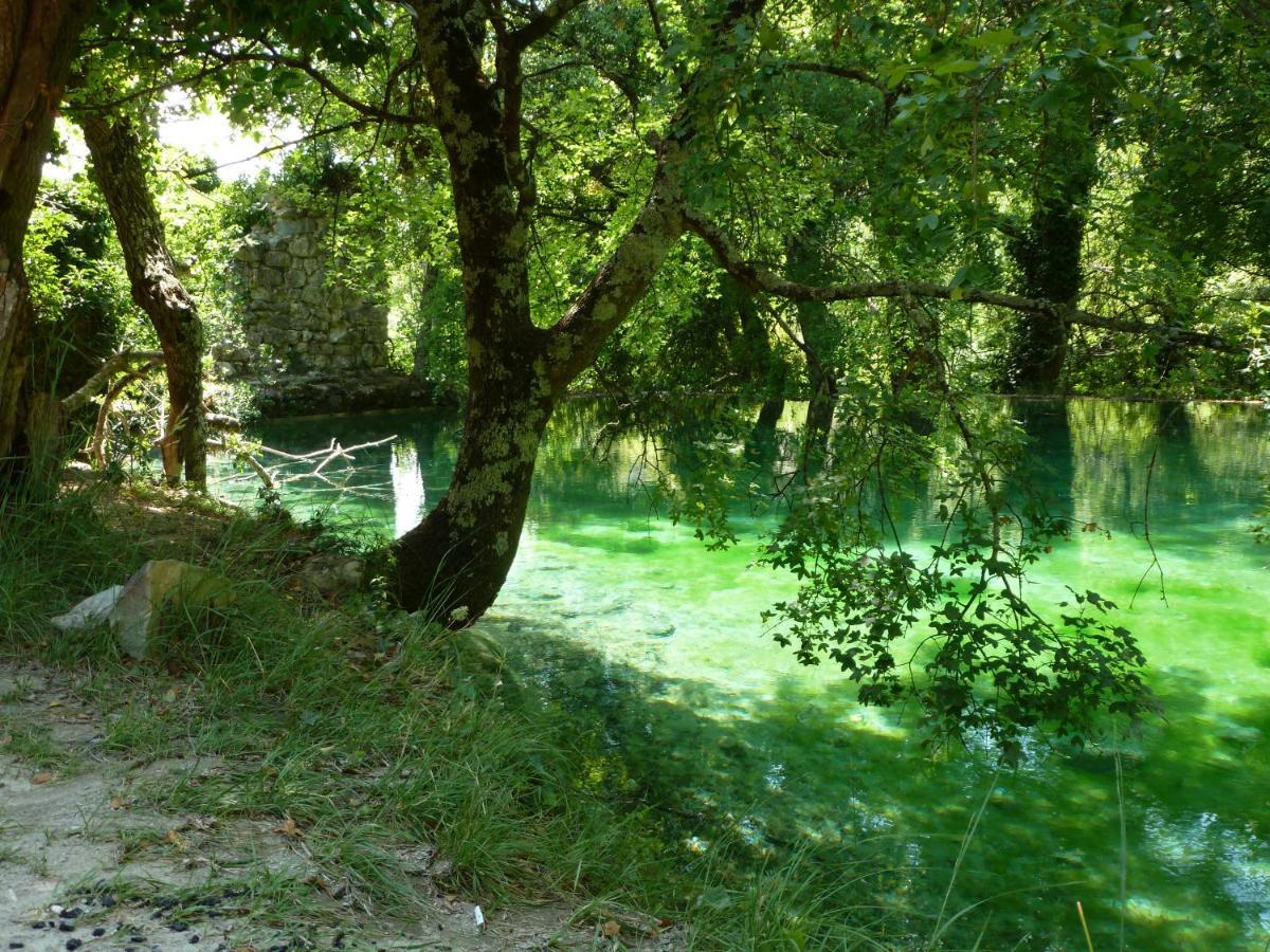 Le Rocher De Sampzon Bagian luar foto